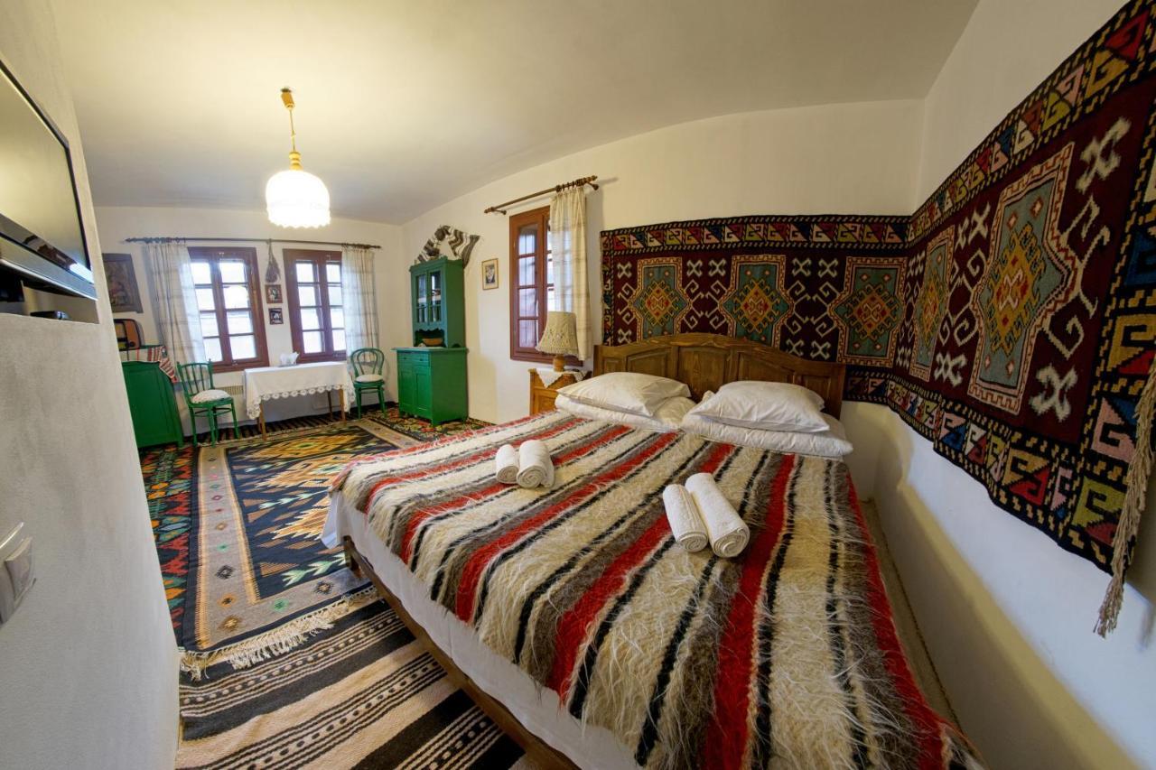 Casa Bunicii Din Bucovina Vama (Suceava) Exterior foto