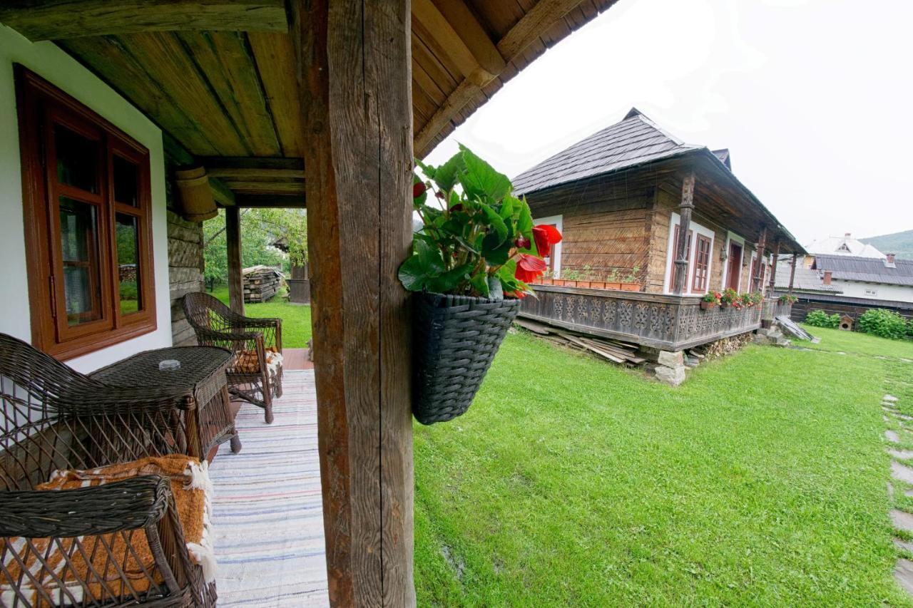 Casa Bunicii Din Bucovina Vama (Suceava) Exterior foto