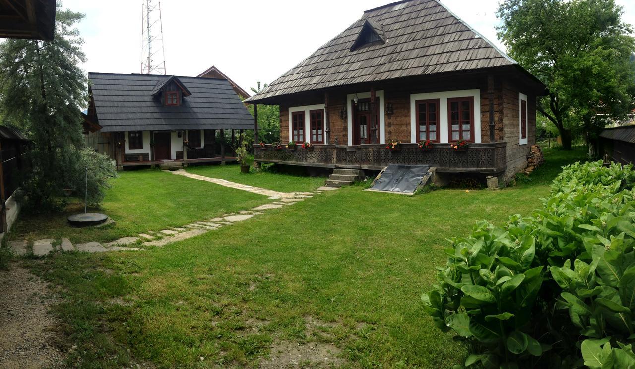 Casa Bunicii Din Bucovina Vama (Suceava) Exterior foto
